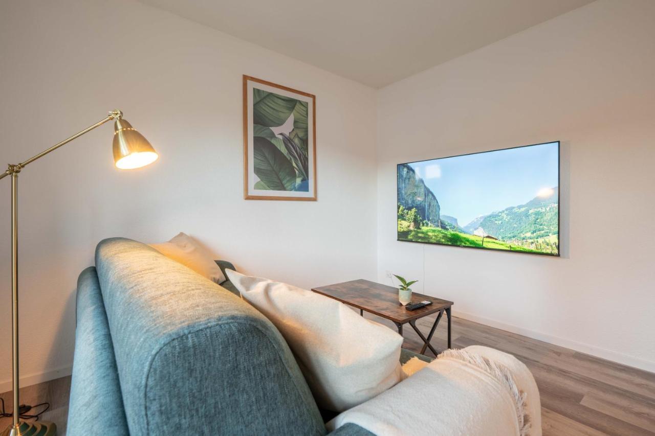 Moderne Wohnung Mit Parkplatz - Top Floor Ostermundigen Esterno foto